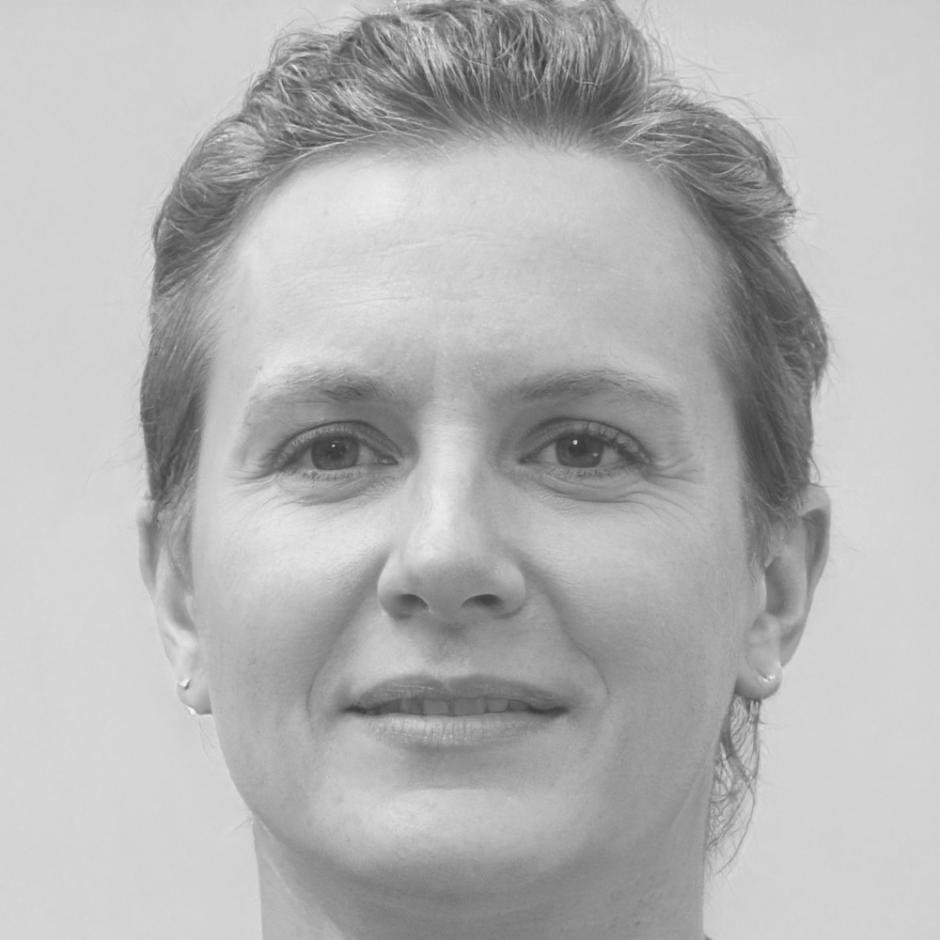 Materiales impresos y digitales para redacción